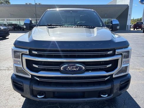 Used 2022 Ford F250 Platinum image 11