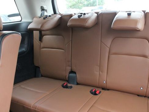 Used 2024 Nissan Pathfinder Platinum w/ Cargo Package AWD/4WD image 21