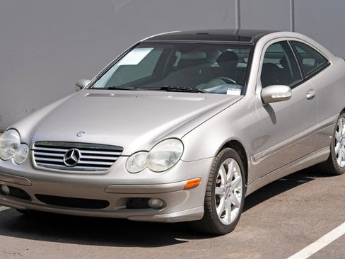 Used 2004 Mercedes-Benz C 230 Coupe image 35