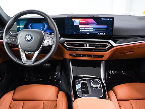 Used 2023 BMW i4 eDrive40 w/ Premium Package RWD image 12