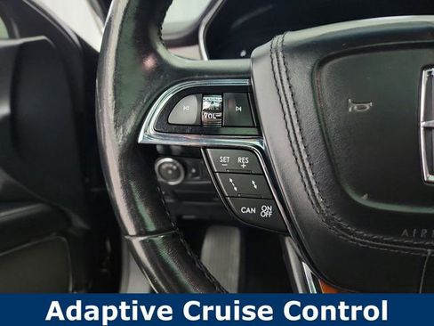 Used 2018 Lincoln Continental Reserve image 31