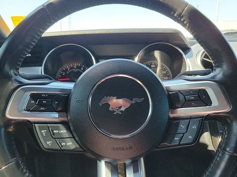 Used 2022 Ford Mustang Premium image 17