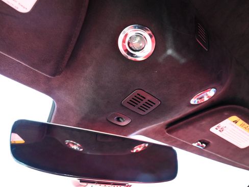 Used 2021 Aston Martin DB11 Coupe RWD image 34