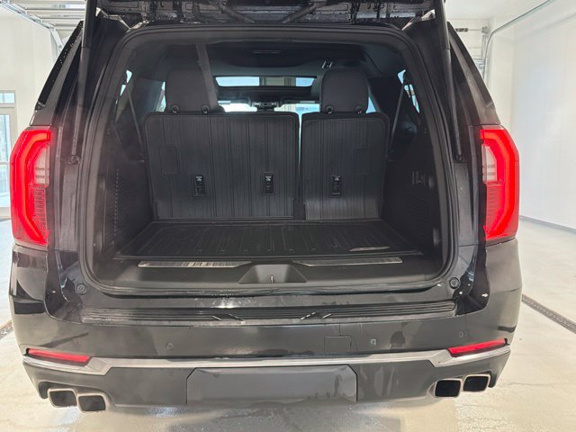 Used 2025 GMC Yukon XL AT4 w/ AT4 Premium Package AWD/4WD image 34