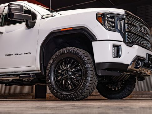 Used 2021 GMC Sierra 3500 Denali w/ Denali Ultimate Package image 14