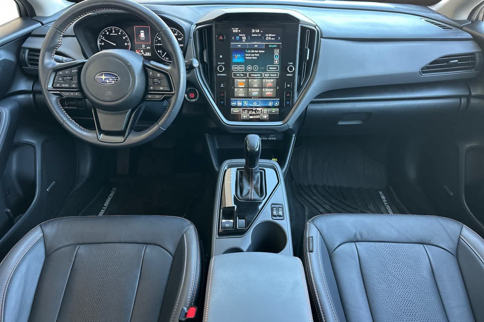 Used 2024 Subaru Crosstrek 2.5i Limited w/ Crosstrek Mirror Package AWD/4WD image 12