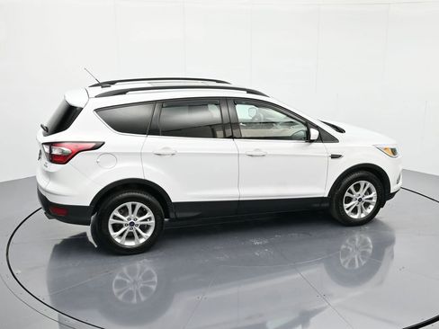 Used 2018 Ford Escape SE image 31