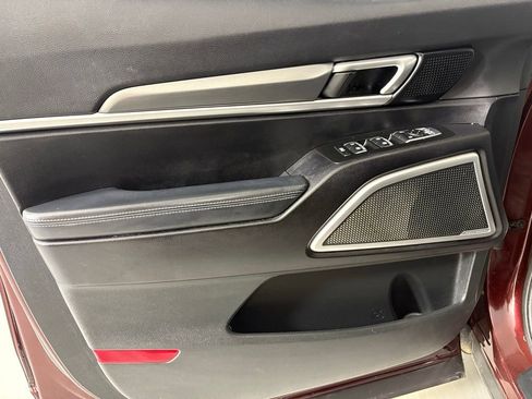 Used 2022 Kia Telluride LX image 14