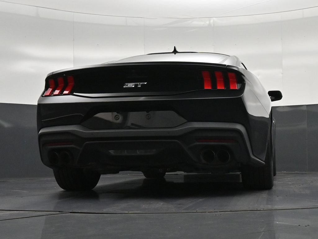 Used 2024 Ford Mustang GT RWD image 24