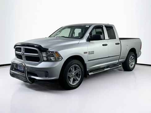 Used 2017 RAM 1500 Express w/ Express Value Package AWD/4WD image 1