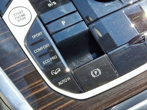 Used 2024 BMW X7 xDrive40i image 30