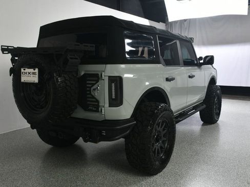 Used 2022 Ford Bronco Black Diamond image 8