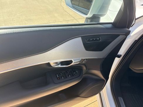 Used 2019 Volvo XC90 T6 R-Design w/ Advanced Package image 15