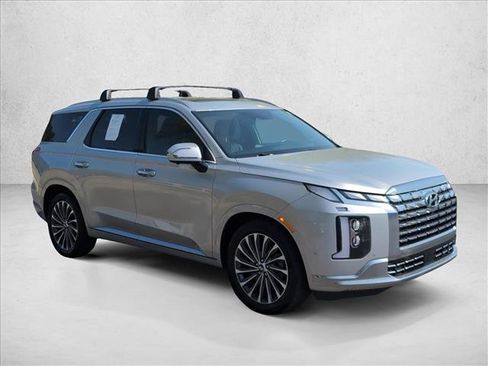 Used 2023 Hyundai Palisade Calligraphy AWD/4WD image 3
