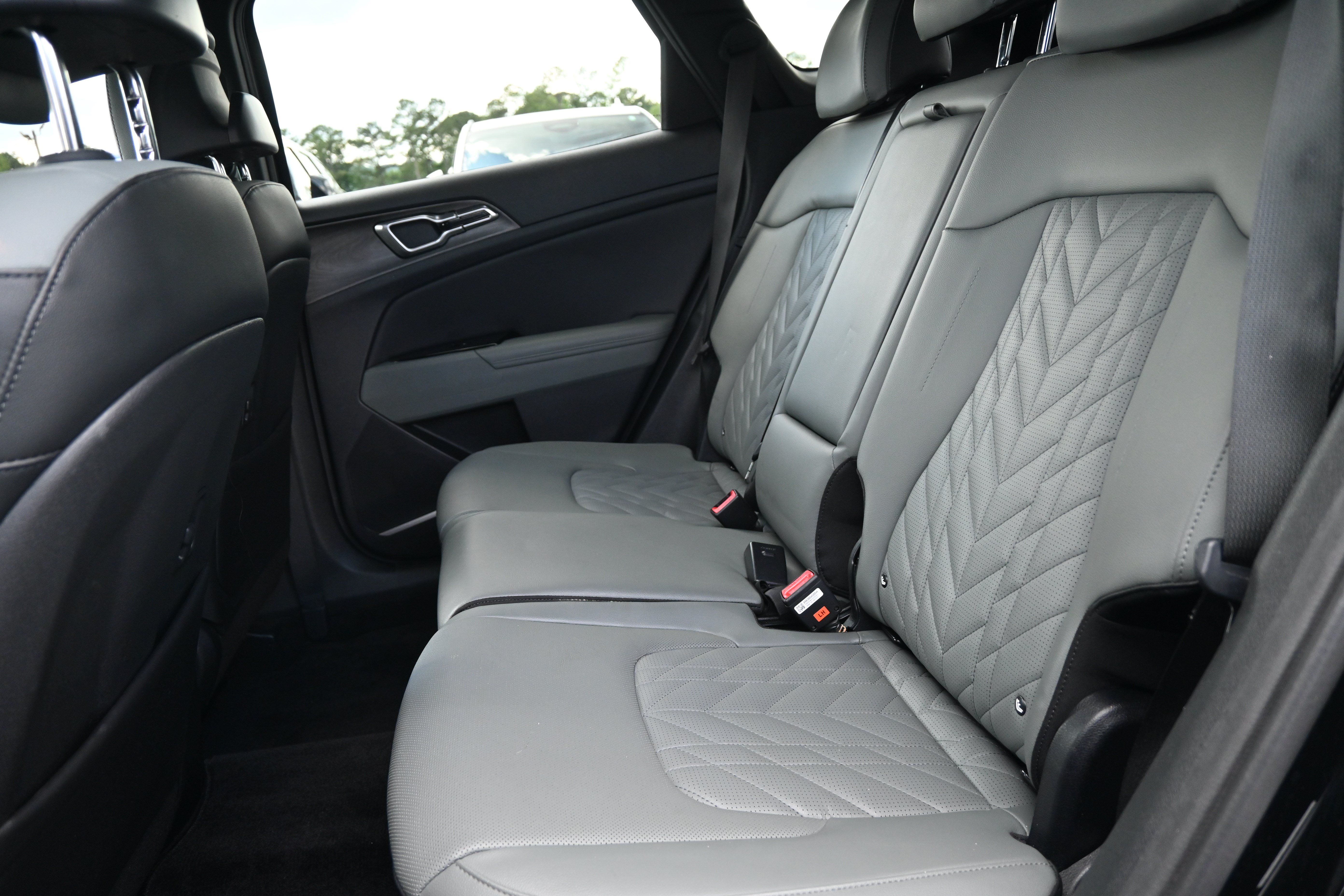 Used 2023 Kia Sportage X-Line w/ X-Line Premium Package AWD/4WD image 32