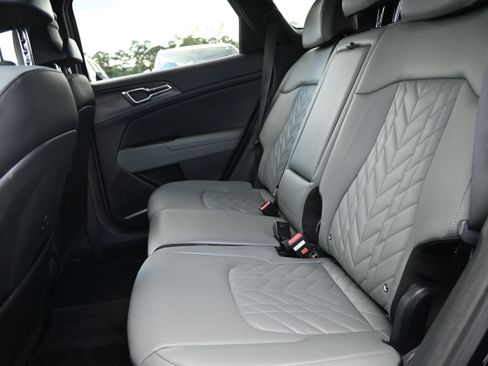 Used 2023 Kia Sportage X-Line w/ X-Line Premium Package AWD/4WD image 32