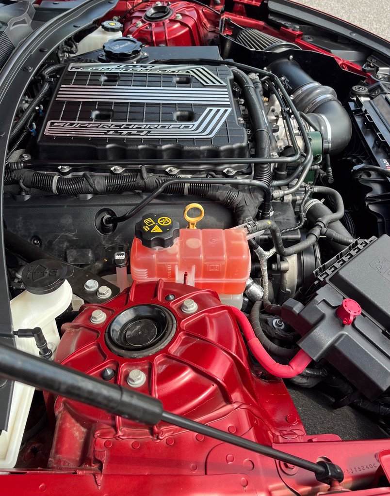 Used 2020 Chevrolet Camaro ZL1 RWD image 10