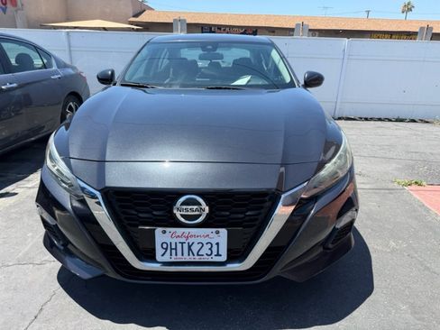 Used 2022 Nissan Altima 2.5 SV FWD image 4