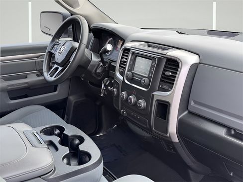 Used 2018 RAM 2500 SLT image 6