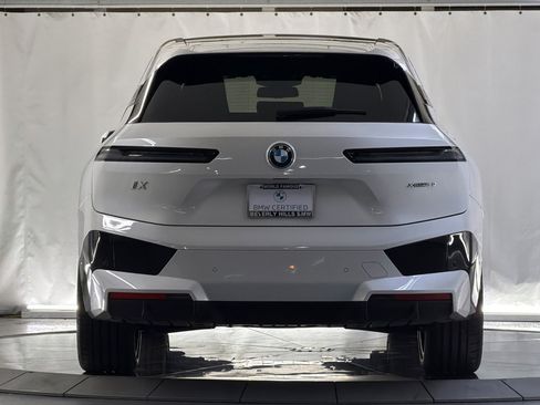 Certified 2024 BMW iX xDrive50 w/ Premium Package AWD/4WD image 10