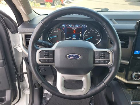Used 2024 Ford Expedition Max XLT image 25