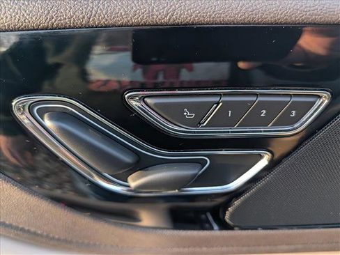 Certified 2023 Lincoln Aviator Reserve w/ Equipment Group 201A image 32