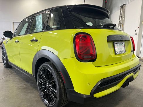 Used 2023 MINI Cooper S FWD image 5