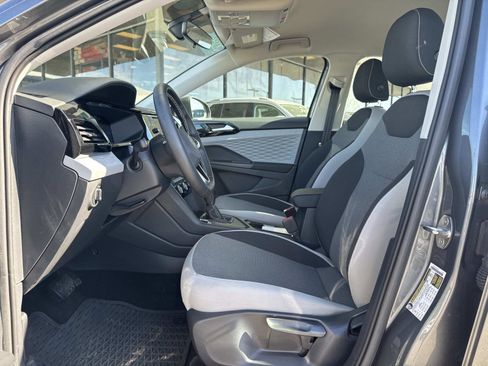 Certified 2023 Volkswagen Taos S image 21