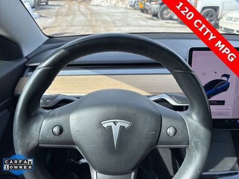 Used 2018 Tesla Model 3 Long Range image 16