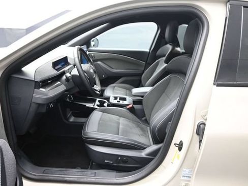 Certified 2025 Ford Mustang Mach-E GT AWD/4WD image 10