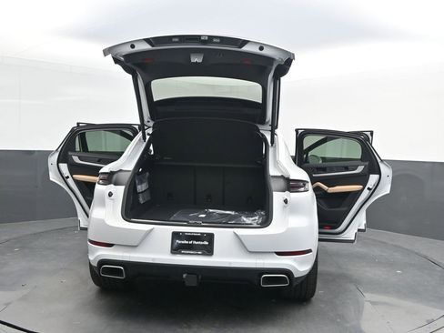New 2025 Porsche Cayenne Coupe image 42