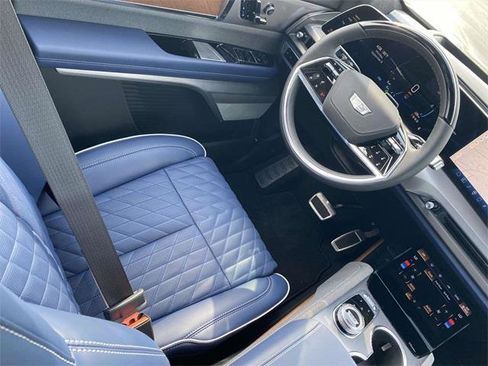 New 2026 Cadillac Vistiq Premium Luxury image 29