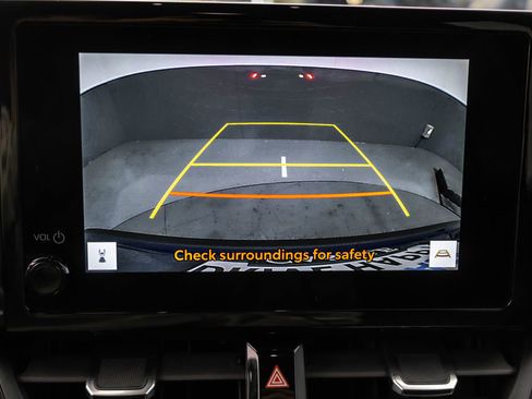 Used 2024 Toyota Corolla Cross XLE image 25