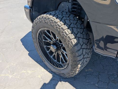 Used 2018 Ford F250 Platinum w/ Platinum Ultimate Package AWD/4WD image 40