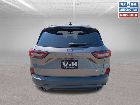 Used 2026 Ford Escape ST-Line w/ Tech Pack #1 AWD/4WD image 3