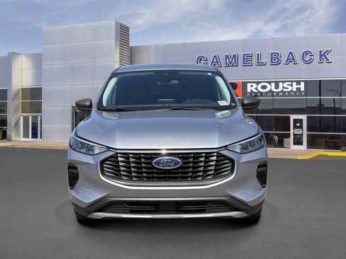 Certified 2023 Ford Escape Active FWD image 9