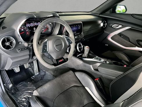 Used 2023 Chevrolet Camaro SS RWD image 14