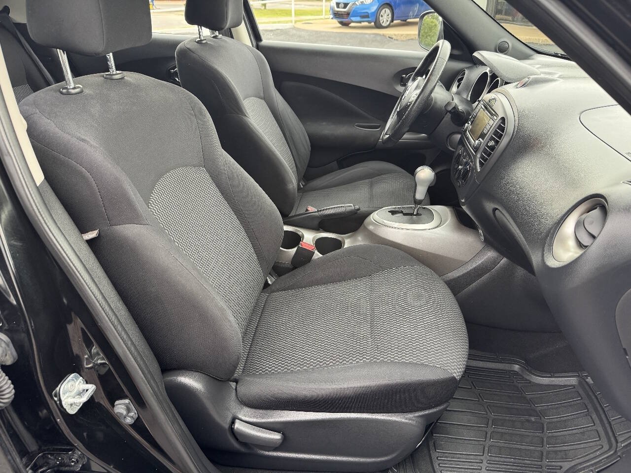 Used 2016 Nissan Juke S FWD image 19