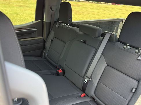 Used 2024 Chevrolet Silverado 1500 RST AWD/4WD image 31