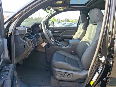 New 2026 Toyota 4Runner Limited AWD/4WD image 20