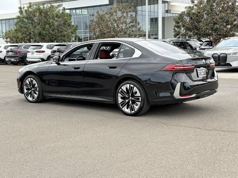 Used 2024 BMW 530i w/ M Sport Package RWD image 8