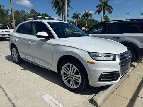 Used 2020 Audi Q5 2.0T Premium Plus w/ Premium Plus Package AWD/4WD image 2