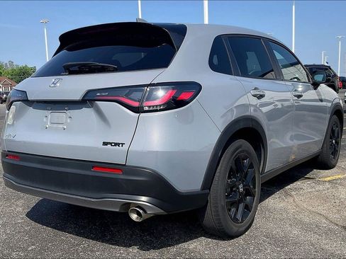 Used 2024 Honda HR-V Sport image 2