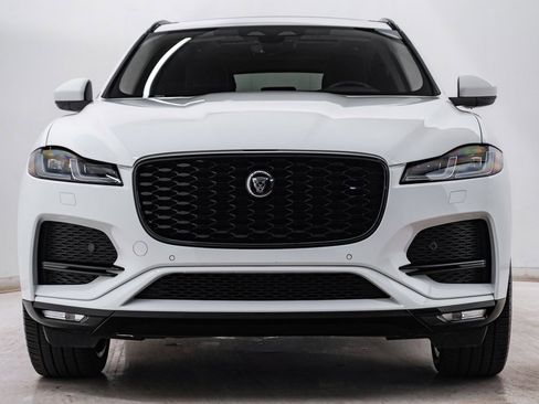 Used 2022 Jaguar F-PACE S image 6