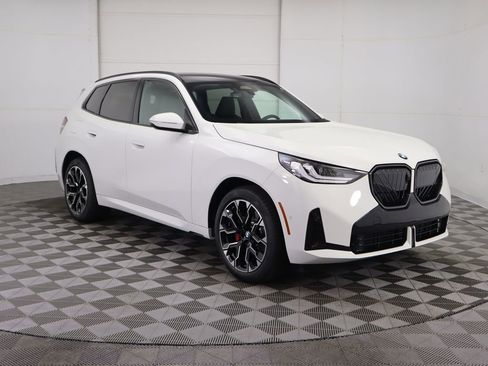 Certified 2025 BMW X3 xDrive30i w/ Premium Package image 4