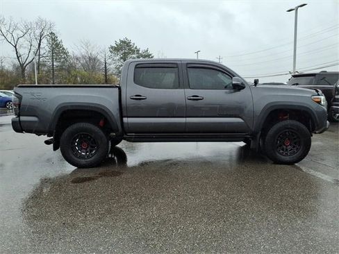 Used 2022 Toyota Tacoma TRD Pro image 6