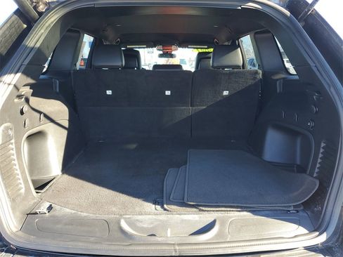 Used 2021 Jeep Grand Cherokee Laredo X image 29