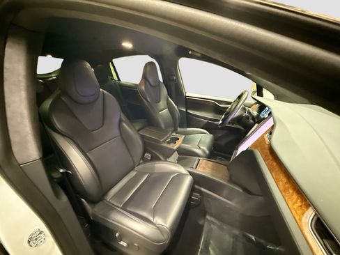 Used 2019 Tesla Model X 75D image 29