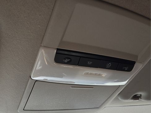 Used 2025 Nissan Sentra SR FWD image 12
