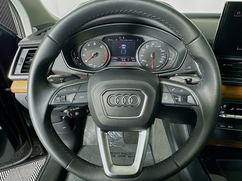 Used 2023 Audi Q5 2.0T Premium w/ Convenience Package image 19